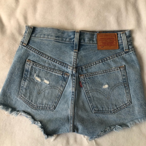 Levi’s 501 Denim shorts - Picture 2 of 4